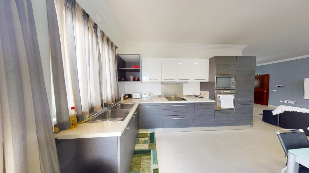 4Th Floor Apartment In Tigne Sliema Exterior photo